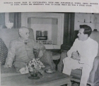 1900-2000-noorani-family-album-0314-aga-khan-iv-with-jawaharlal-nehru-in-delhi