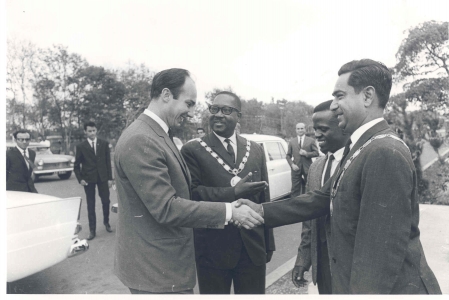 196610handshake