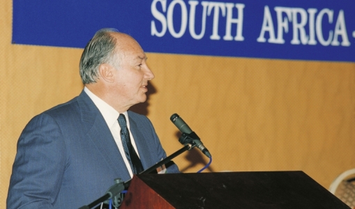 His Highness the Aga Khan delivering a speech at the Commonwealth Press Union Conference held in Cape Town. 
