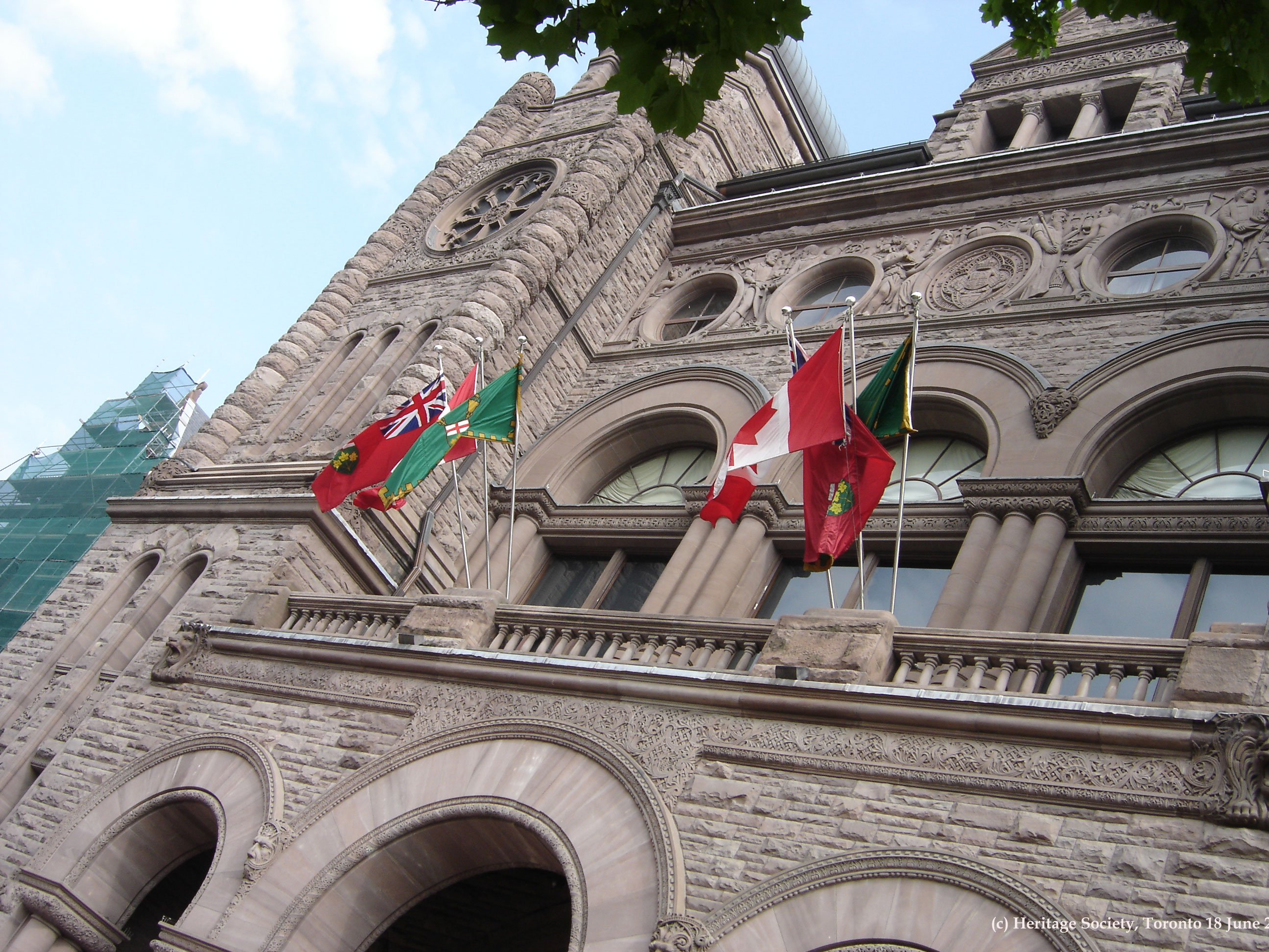2004-06-18 parliament2