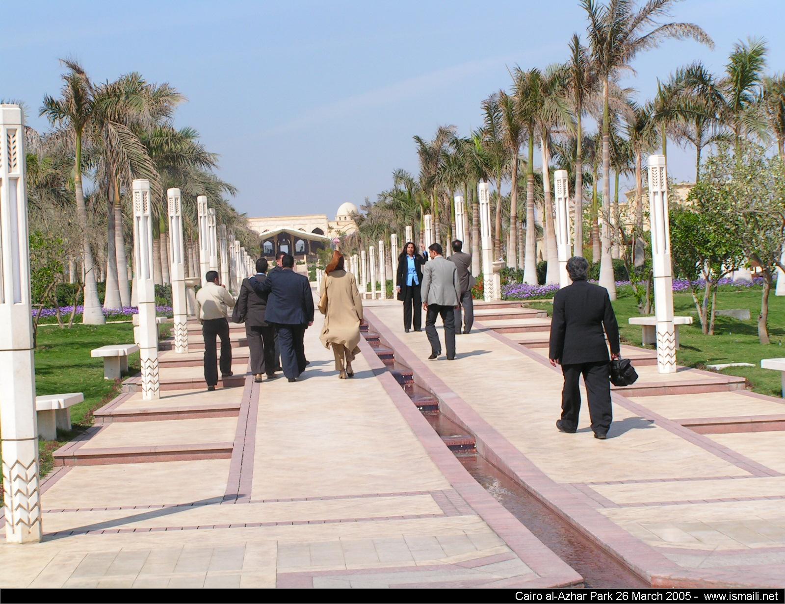 2005-03-azhar-a_pict0077