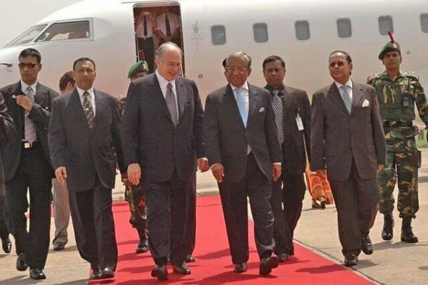 Arrival of Prince Karim Aga Khan IV in Dhaka for Government and Jamati work.