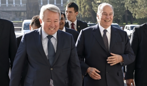 His Highness the Aga Khan with the Kyrgyz Republic’s Minister for Education in Bishkek. AKDN / Gary Otte  