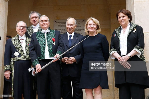 Prince Karim Aga Khan and Member of 'Academie des Beaux-Arts', photographer Yann Arthus-Bertrand attend Dominique Perrault becom