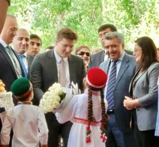 Prince Aly Muhammad being welcomed in Dushanbe, Tajikistan  