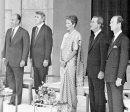 Mowlana Hazar Imam and Rt. Hon. Brian Mulroney at the official unveiling of the plaque, August 23, 1985