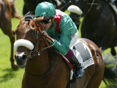 Aga Khan's Blue Point Filly Rayevka Lights Up Chantilly