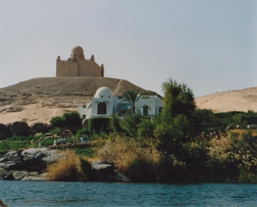 aga-khan-iii-04-mausoleum