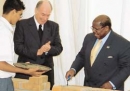 Hazar Imam with President Mkapa of Tanzania 2005-03-18