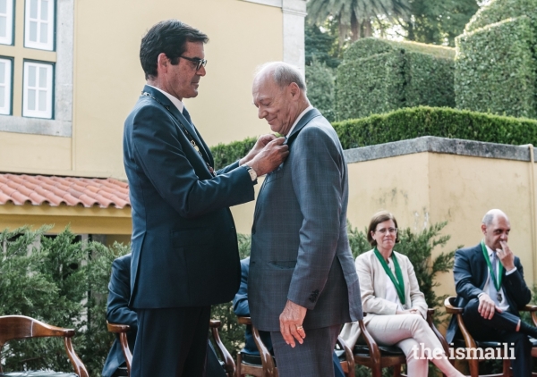 Prince Amyn is conferred with the Medal of Honour of the City of Porto by Mayor Mr Rui Moreira. 2019-07-09