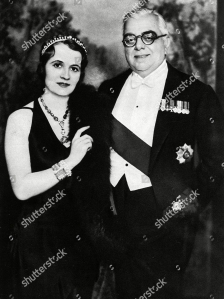 Mowlana Aga Sultan Muhammad Shah and his third wife Andree Carron  