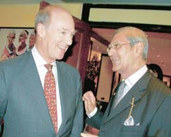 20061206kenya Amyn01