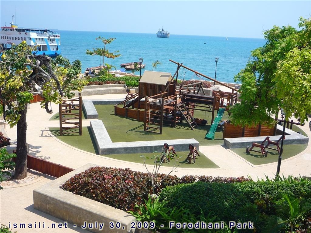 2009 07 30 Zanzibar Forodhani Park P1010063