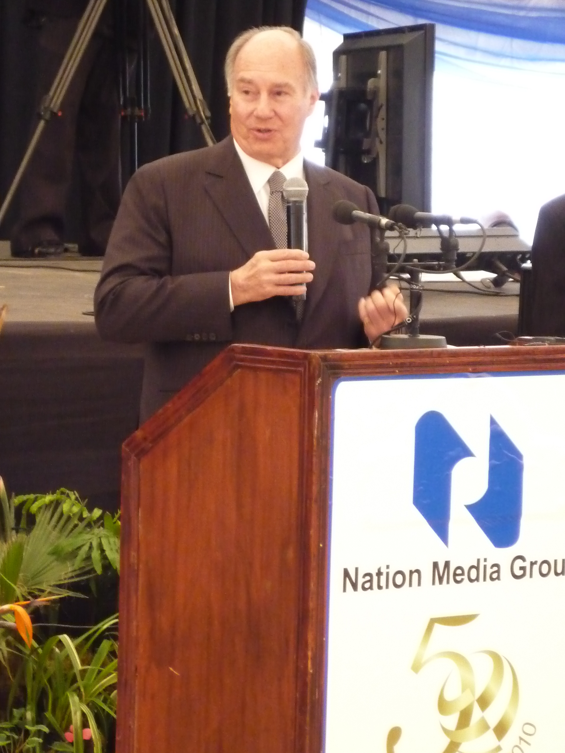 2010 03 18 And 19 Media Conference Nairobi Nation 50 Years Aga Khan Ad Hoc Speech P1010484