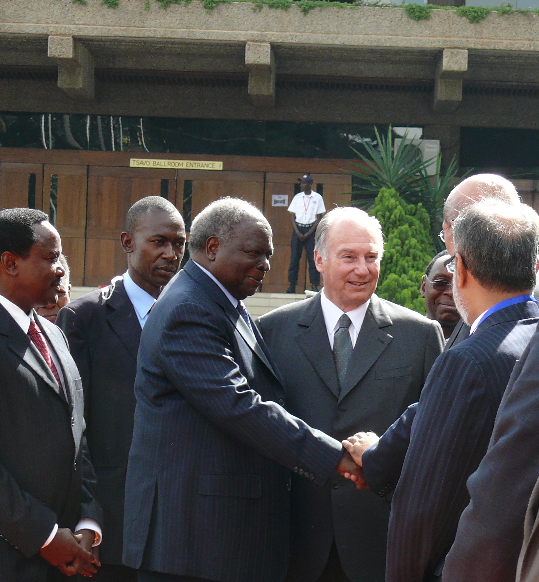 2010 03 18 And 19 Media Conference Nairobi Nation 50 Years Khan Receive President Kibaki Lp1090678