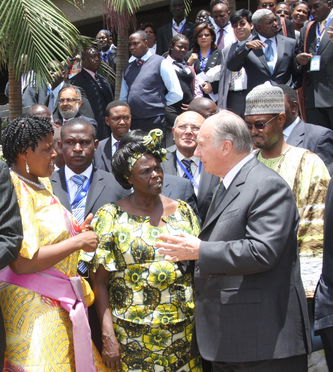2010 03 18 And 19 Nation 50 Years Media Conference Nairobii Aga Khan With Wangari Maathai And Uganda Princess_9407