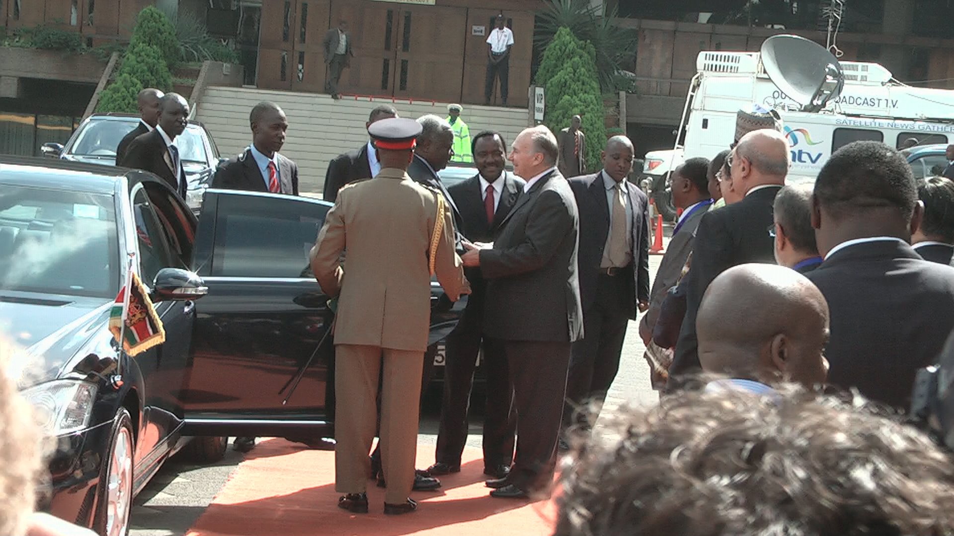 2010 03 18 Arrival Of Kibaki1