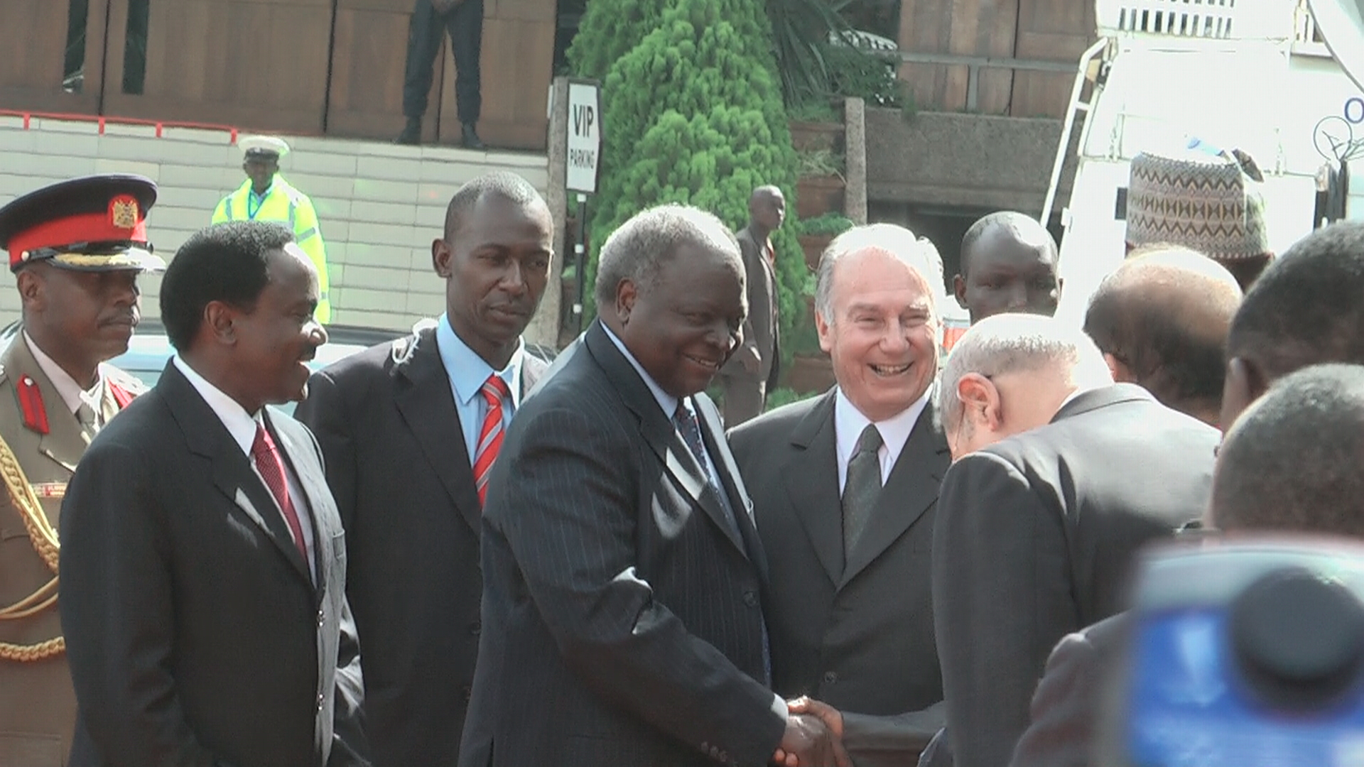 2010 03 18 Arrival Of Kibaki4