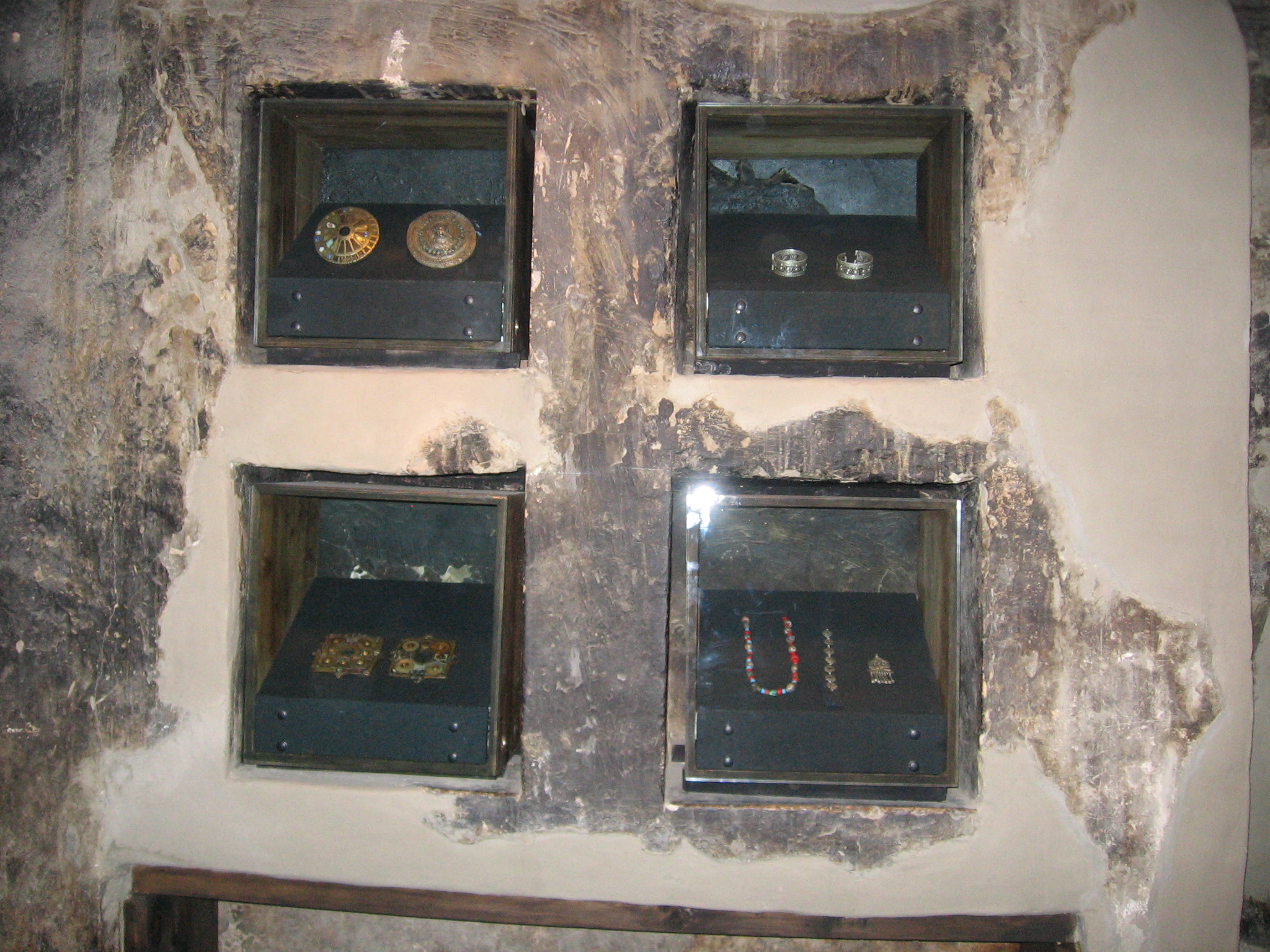 Shigar Antiques Img_0273