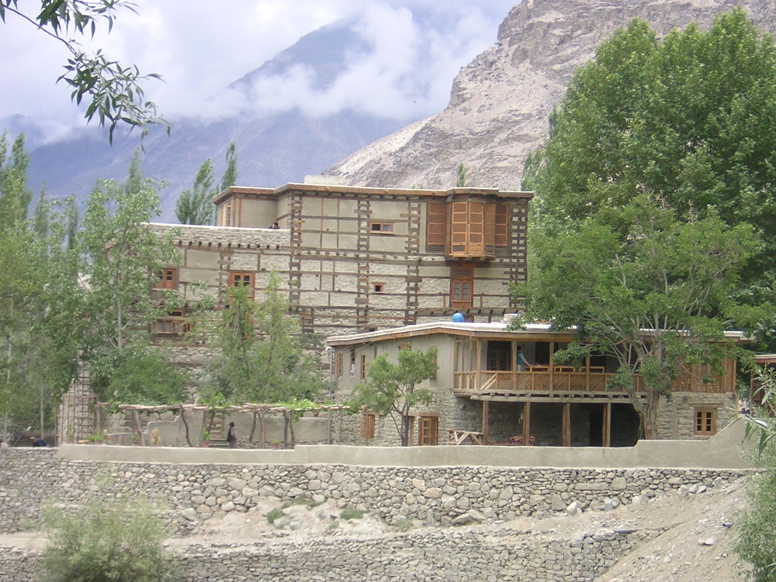 Shigar Old Dscn3635