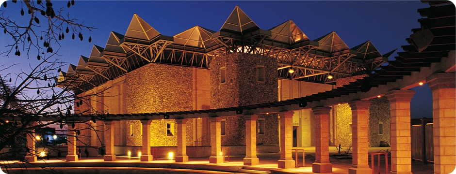 Mombasa__nightview_slidehome