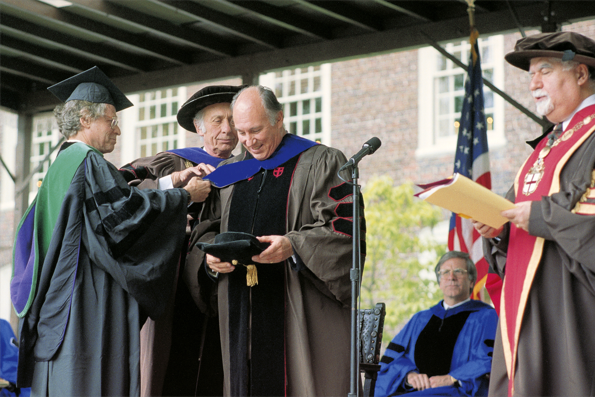 Brown University President Vartan Gregorian Confers The Honorary Degree Doctor Of Laws Upon Mawlana Hazar Imam (1)