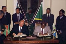 Aga Khan outlines expanded development initiatives for Tanzania  2001-08-17