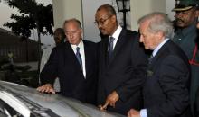Aga Khan meets Zanzibar president - THE AGA KHAN MEETS ZANZIBAR'S PRESIDENT - 2001-08-20