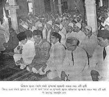 Hazar Imam led Juma Namaz at Juma Masjid in Mumbai  1958-03-21
