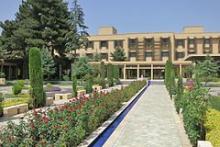 HiPakistan - AFGHANISTAN ROLLS OUT WELCOME MAT - 2004-01-31