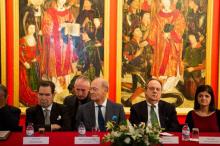  Prince Amyn Aga Khan presents 200,000 euros to acquire Sequeira masterpiece ‘Adoration of the Magi’ securing Portuguese cultura